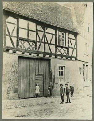 Haus 174. Tor in Fachwerkhaus Alb. Lehr