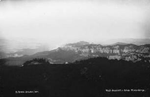 Sächsische Schweiz. Großer Winterberg (556 m). Blick nach West-Nordwesten über den Schmilkaer Kessel