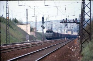 Ausfahrt Bietigheim Lok 194 045 Güterzug