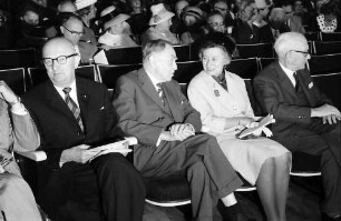 13. Tagung 1963 Medizin; Eröffnung Lindau 1.7.63: S. Bachl, Otto Hahn, E. Schwarzhaupt, Max Born