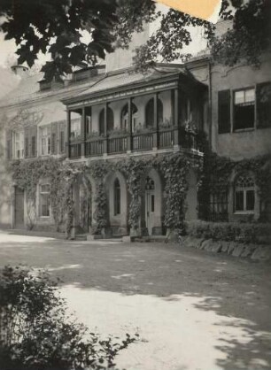 Plauen-Röttis, Rittergut. Portal am Herrenhaus