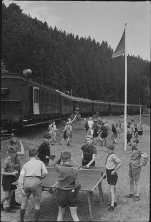 Ferienlagerzug der Reichsbahndirektion (RBD) Erfurt, Juli 1953