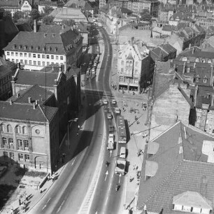 Straßenkreuzung Juri-Gagarin-Ring und Bahnhofstraße in Erfurt : Blickrichtung Nordosten
