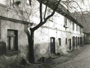 Dresden-Strehlen, Kreischaer Straße 34. Ehem. Vierseithof (1697, 1847). Wohnstallhaus. Hofansicht