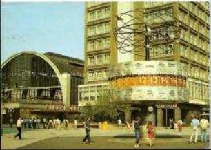 Die Weltzeituhr auf dem Alexanderplatz