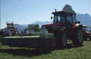 Fotografie: Futtererntetechnik, Mähwerk, Trommelmähwerk, Frontanbau
