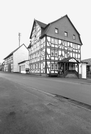 Ehem. Gasthaus und Zigarrenfabrik; Nieste, Witzenhäuser Straße 24