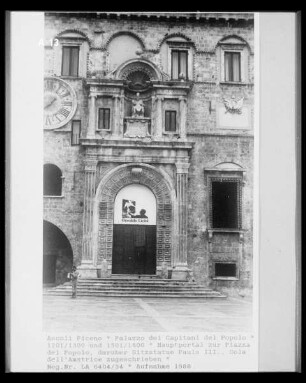 Palazzo dei Capitani del Popolo — Fassade