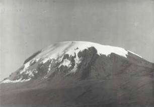 Kilimandscharo. Blick auf den Kibo : Deutsch-Ostafrika (heute: Tansania). Kilimandscharo. Kibo (5896 m) von Moshi (900 m; nivale Stufe) von Süden, um 1888