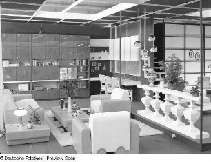 Sitzgruppe : Ausstellungskoje des Möbelkombinat Erfurt (MKE)