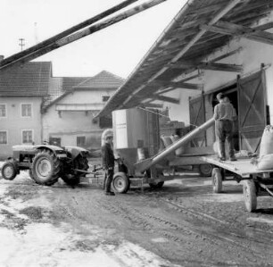 Mahl- und Mischstation mit Sackbefüllung