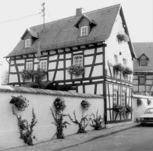 Flörsheim, Schloßstraße 10