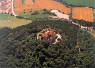 Wachsenburggemeinde-Holzhausen. Wachsenburg (um 930 gegründet). Luftbild-Schrägaufnahme von Nordnordwest