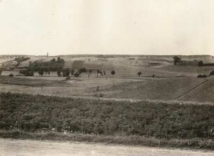 Dahlen. Blick von der Straße Lampertswalde-Dahlen nach Norden auf den steilen Abhang des Dahlebaches