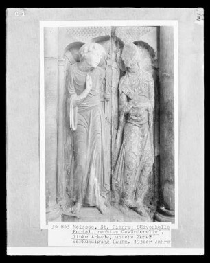 Südportal — Südvorhalle — Relief