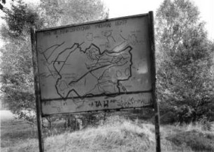 Ehemaliger Truppenübungplatz Königsbrück. Königsbrücker Heide, Orientierungstafel bei bei der Einfahrt auf das Übungsgebiet Königsbrück