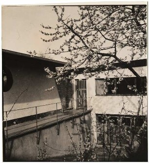 Haus und Garten Mattern, Potsdam-Bornim: Garage und Büro