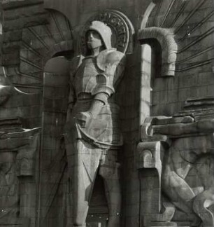 Leipzig, Sankt Michael-Relief im Völkerschlachtdenkmal : Leipzig. Völkerschlachtdenkmal. Behrens, Christian. Michael-Relief. Granitporphyr. Detail: Sankt Michael