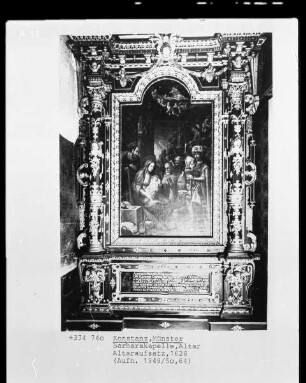 Altar und Altaraufsatz mit der Heiligen Barbara