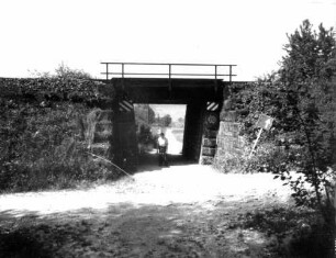 Gingen/Fils Bahnsteigzugang Empfangsgebäude Schuppen Brücke 79