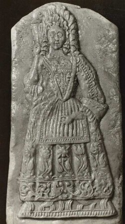 Gebildbrot mit Dame mit Fächer