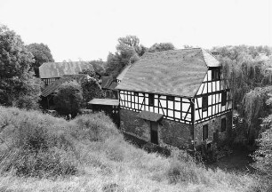 Sachgesamtheit Bergermühle; Lich, Bergermühle 9, Wetter, Mühlbach, Hainfeld, Bergermühle