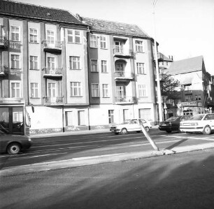 Berlin-Schöneweide, Michael-Brückner-Straße 13/Ecke Fennstraße. Wohnhaus. Straßenansicht von Südosten