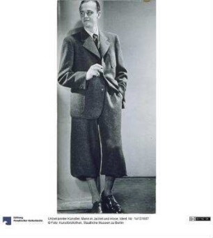 Mann in Jacket und Hose