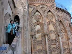 Fassade des Domes von Monreale bei Palermo
