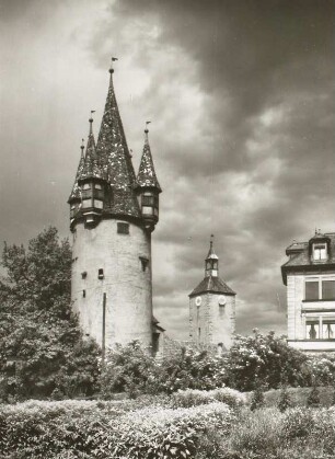 Lindau, Diesbturm : Lindau. Diebsturm und Turm der ehemaligen Peterskirche. Ansicht von Süden