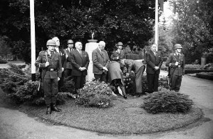 8. Bundestreffen der Kameradschaft ehemaliger Meininger Grenadiere in Karlsruhe.