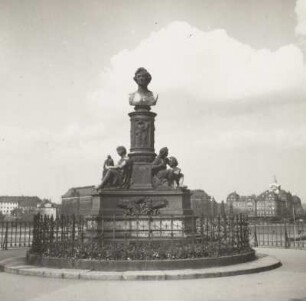 Brühlsche Terrasse