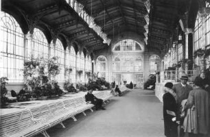 Karlsbad (Karlovy Vary, Tschechien). Sprudelkolonnade (1878-1879; F. Fellner, H. Helmer)
