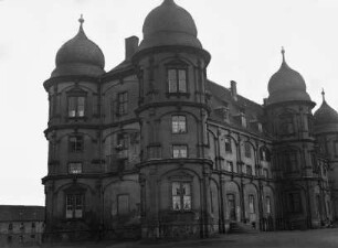 Ehemaliges Schloss Gottesaue & Staatliche Hochschule für Musik