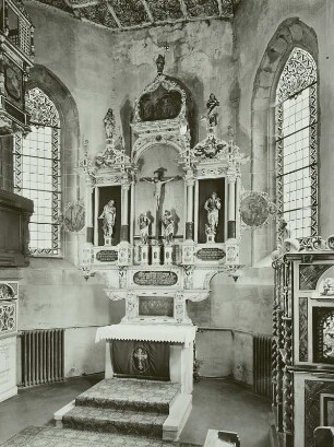 Christus am Kreuz mit Maria und Johannes