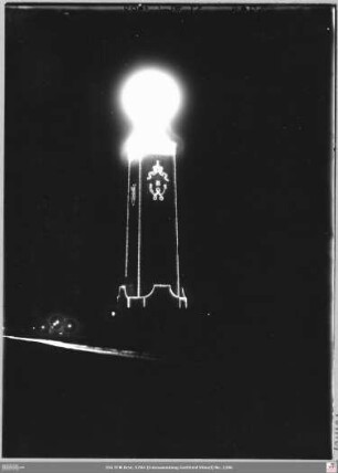 Sängerfest: beleuchte Monumentalstele zu Ehren des Besuches Kaiser Wilhelm II am Hohenzollernplatz (jetzt Friedrich-Ebert-Anlage)