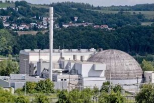 Atomkraftwerk AKW Obrigheim. Symbol für Energie, Technik...