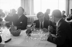 Freiburg: Weinbauinstitut; Weinprämierung 1970/1971, Tisch
