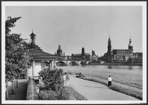 Dresden, Elbe : Blick vom Garten des Japanischen Palais am Neustädter Elbufer nach Südosten gegen die Silhouette der Dresdner Altstadt