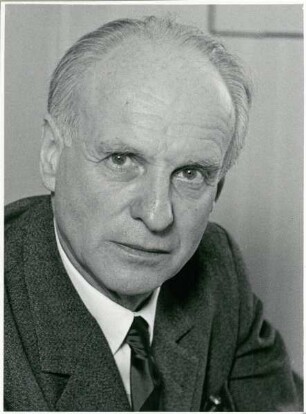 Dr. Fritz Gessner