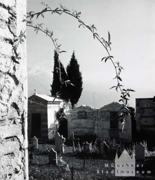 Tignale - Gardasee. Bergfriedhof