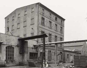 Fabrikgebäude