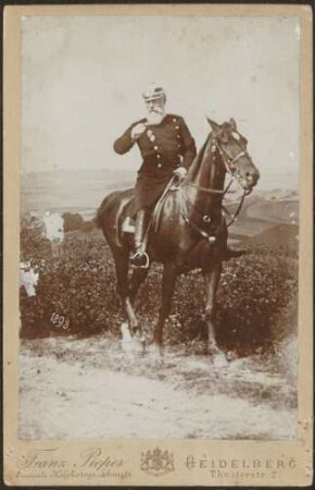 Großherzog Friedrich I. in Uniform zu Pferd.