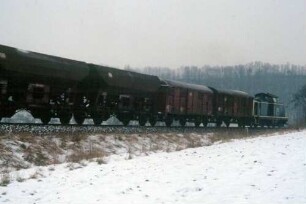 Kirchberg/Murr Lok 212 225 Nahgüterzug Bahndamm