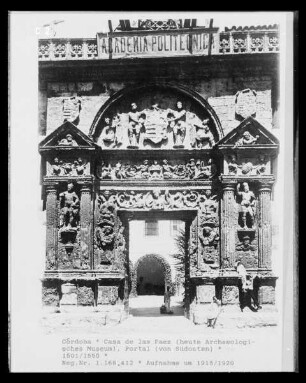 Palacio de los Páez de Castillejo & Museo Arqueológico y Etnológico de Córdoba