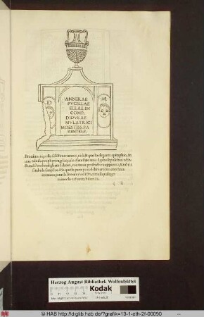 [Henkelvase auf Sockel mit lateinischer Inschrift und Jünglingsköpfen]