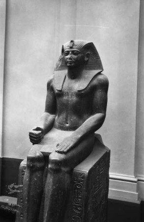 Sitzstatue des Sesostris II.