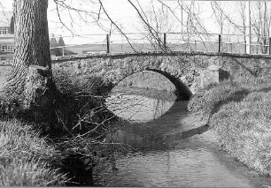 Panschwitz-Kuckau-Ostro. Alte Brücke über das Klosterwasser bei der Mühle