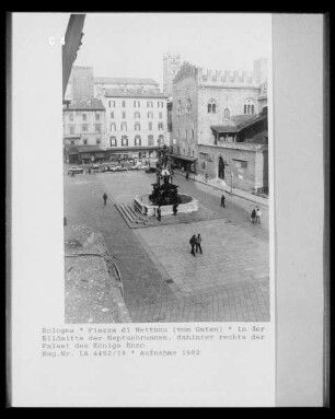 Piazza di Nettuno