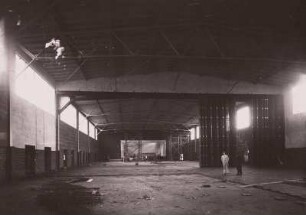 Güstrow. Bau der Versammlungs- und Ausstellungshalle. Innenansicht gegen Ende der Bauzeit